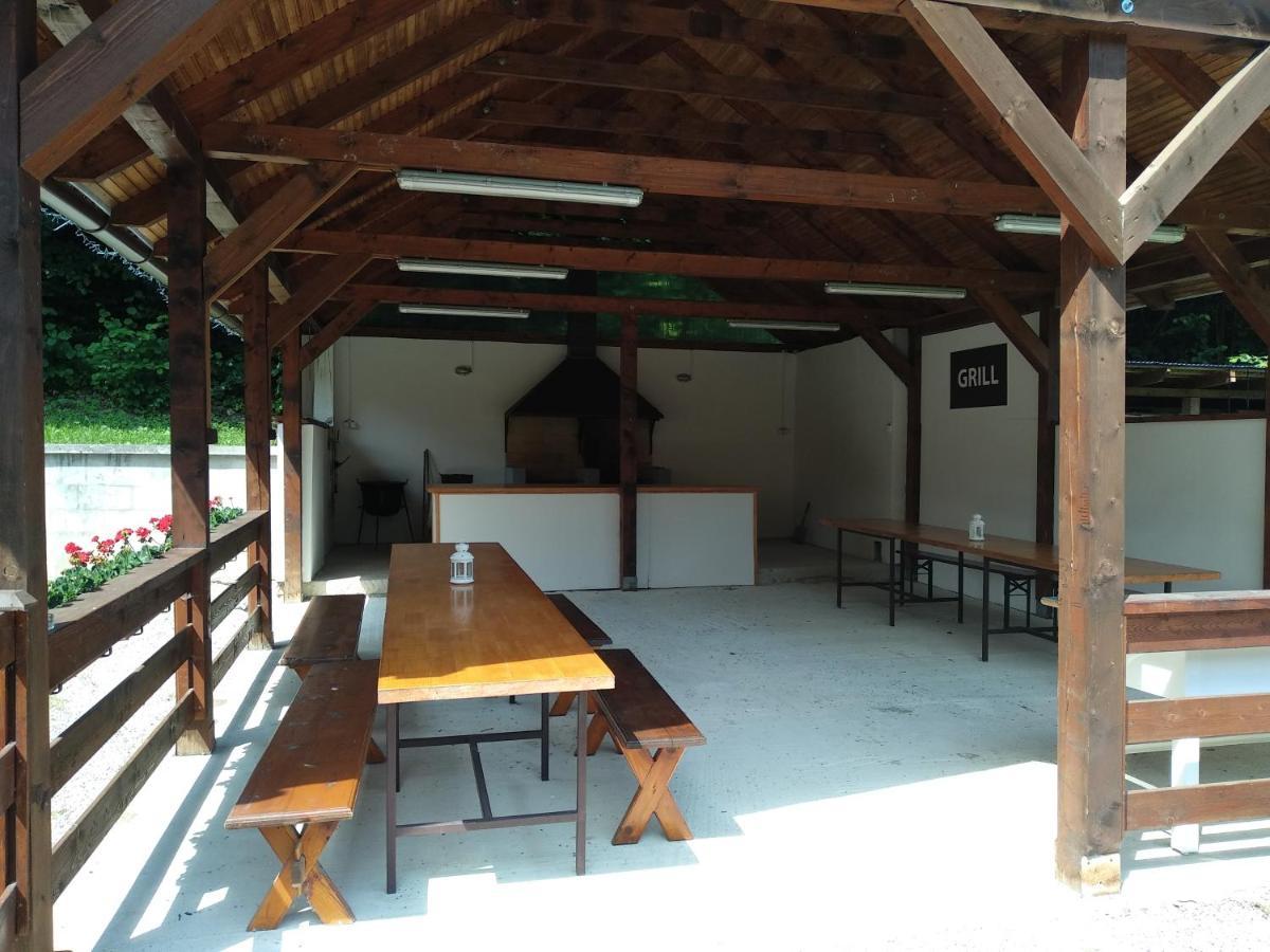 Penzion pod Vlkolíncom Ruzomberok Esterno foto